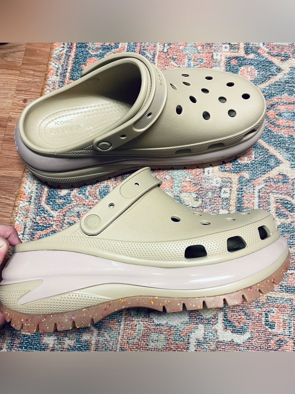 Crocs Mega Crush Clogs - Picture 4 of 7